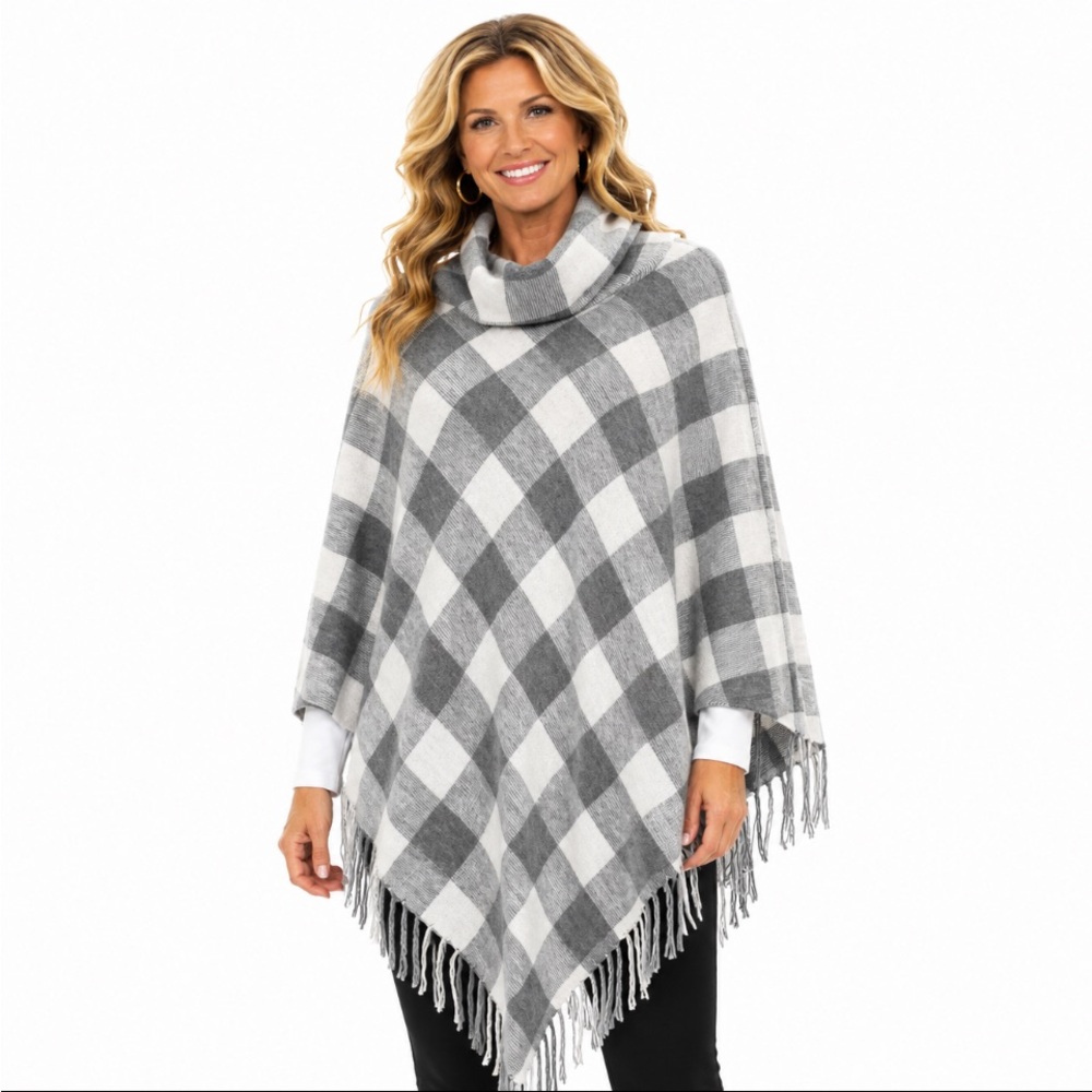 THE LIMITED Cozy Gray & White Plaid Fringe Poncho Size: M/L